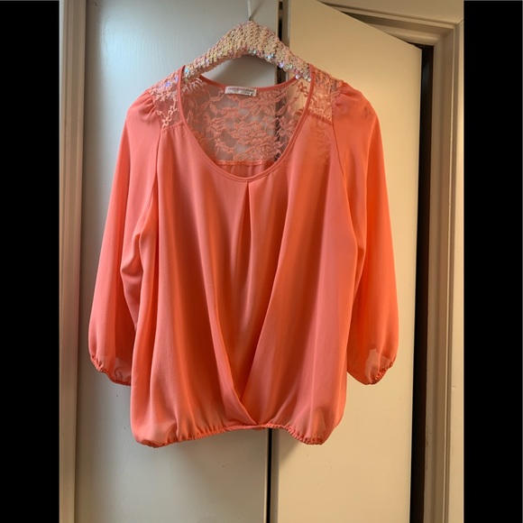 a'gaci Tops - Agaci lace top